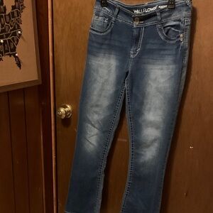 Wallflower Women's Boot Cut Jeans in Blue